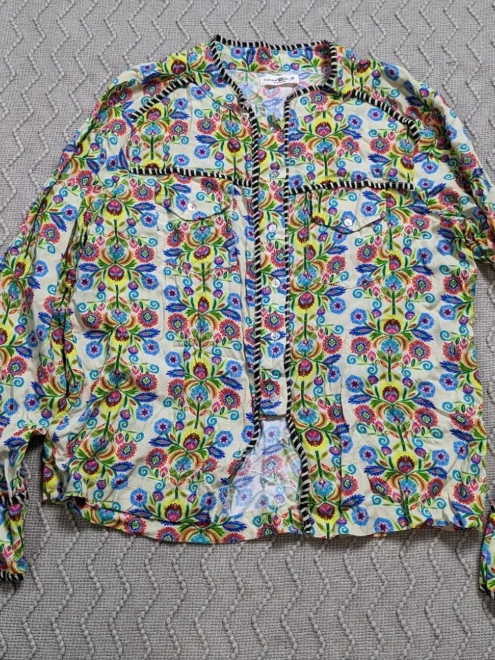 Colorful Women's Clothing Bundle Size Medium - Picture 5 of 7